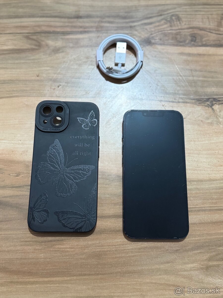 Predám Apple iPhone 13 256GB Black Známky Opotrebovania