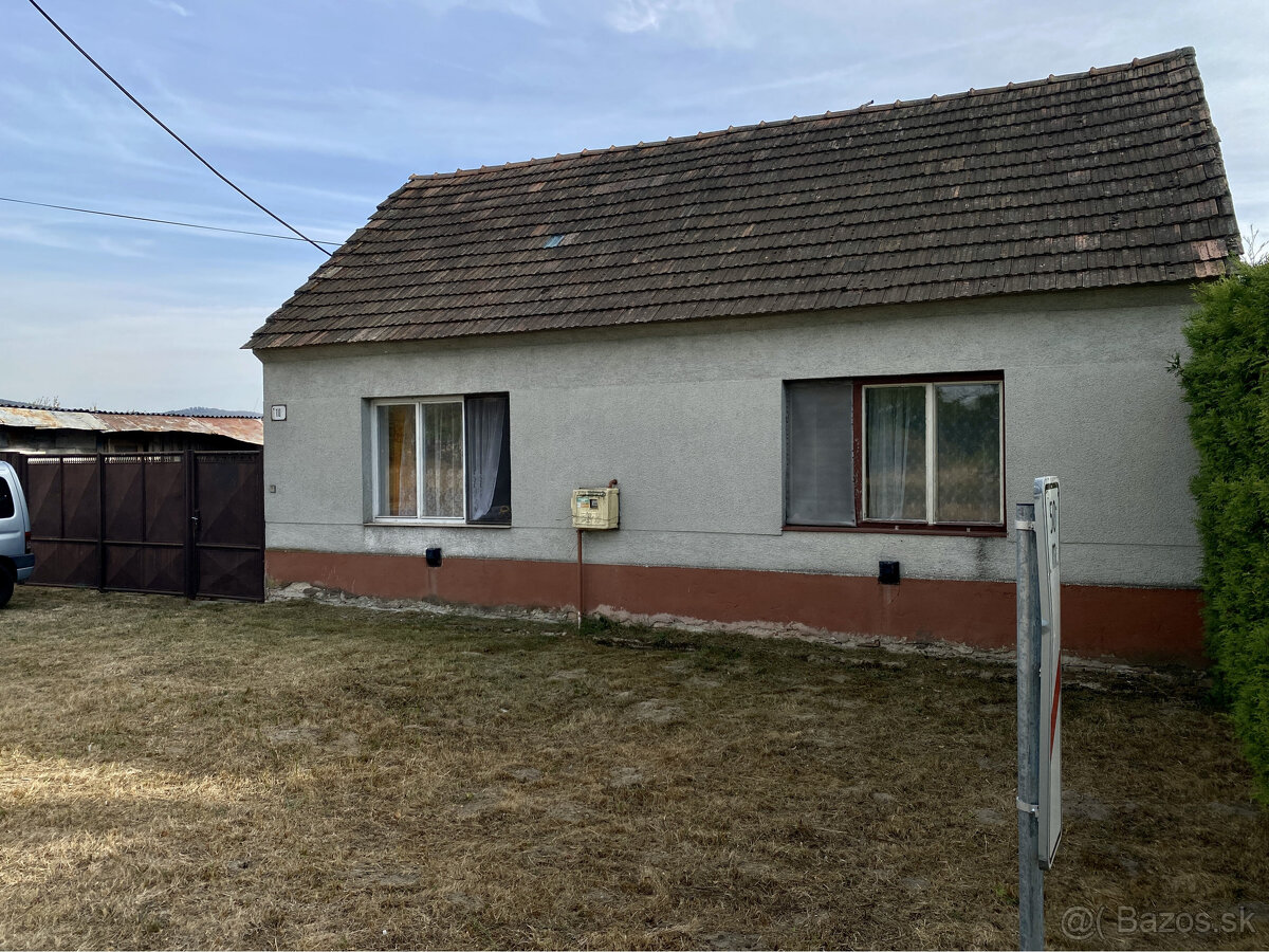 Nová cena - Predaj 4 izbový rodinný dom s pozemkom 2906 m2 v