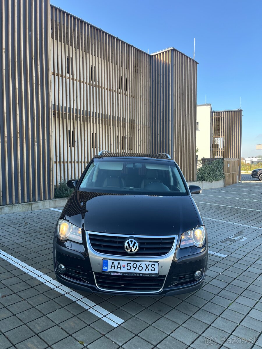 Volkswagen Touran Facelift Cross 1.9tdi