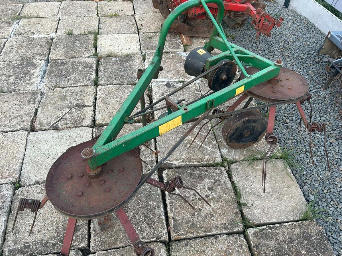 Predám pavúk na seno