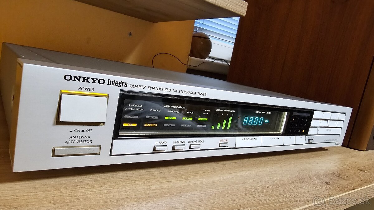 Tuner ONKYO INTEGRA
