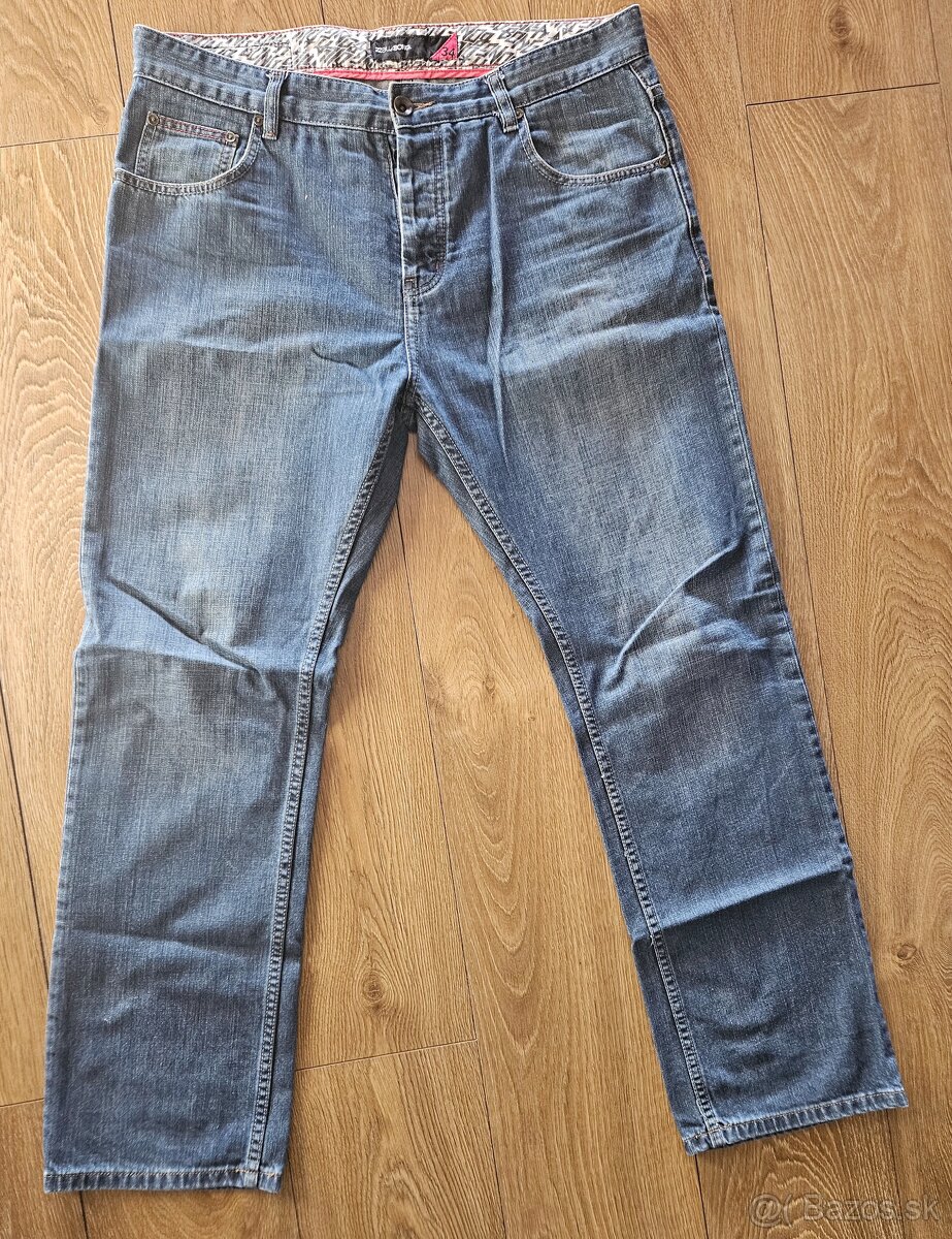Pánske rifle billabong + cropp