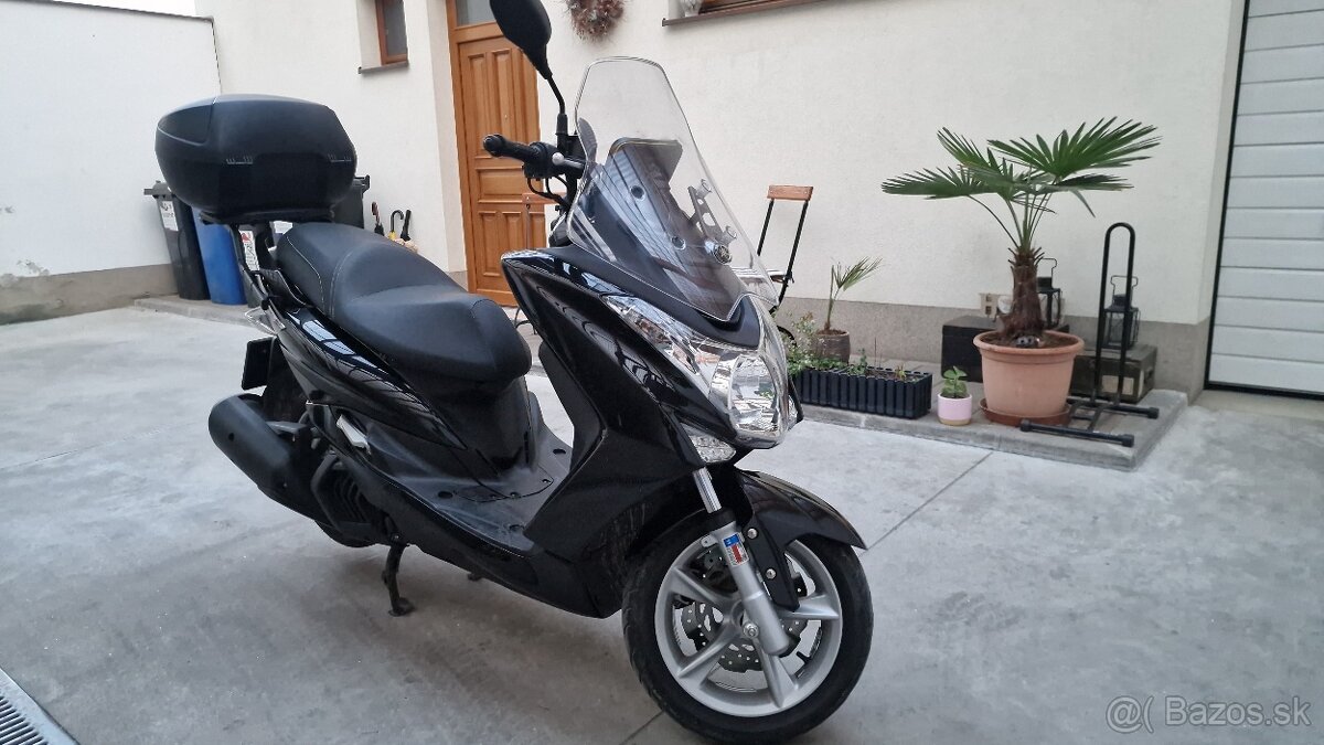 YAMAHA SMAX- Majesty