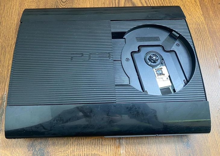 Ps3 super slim hen 500 gb