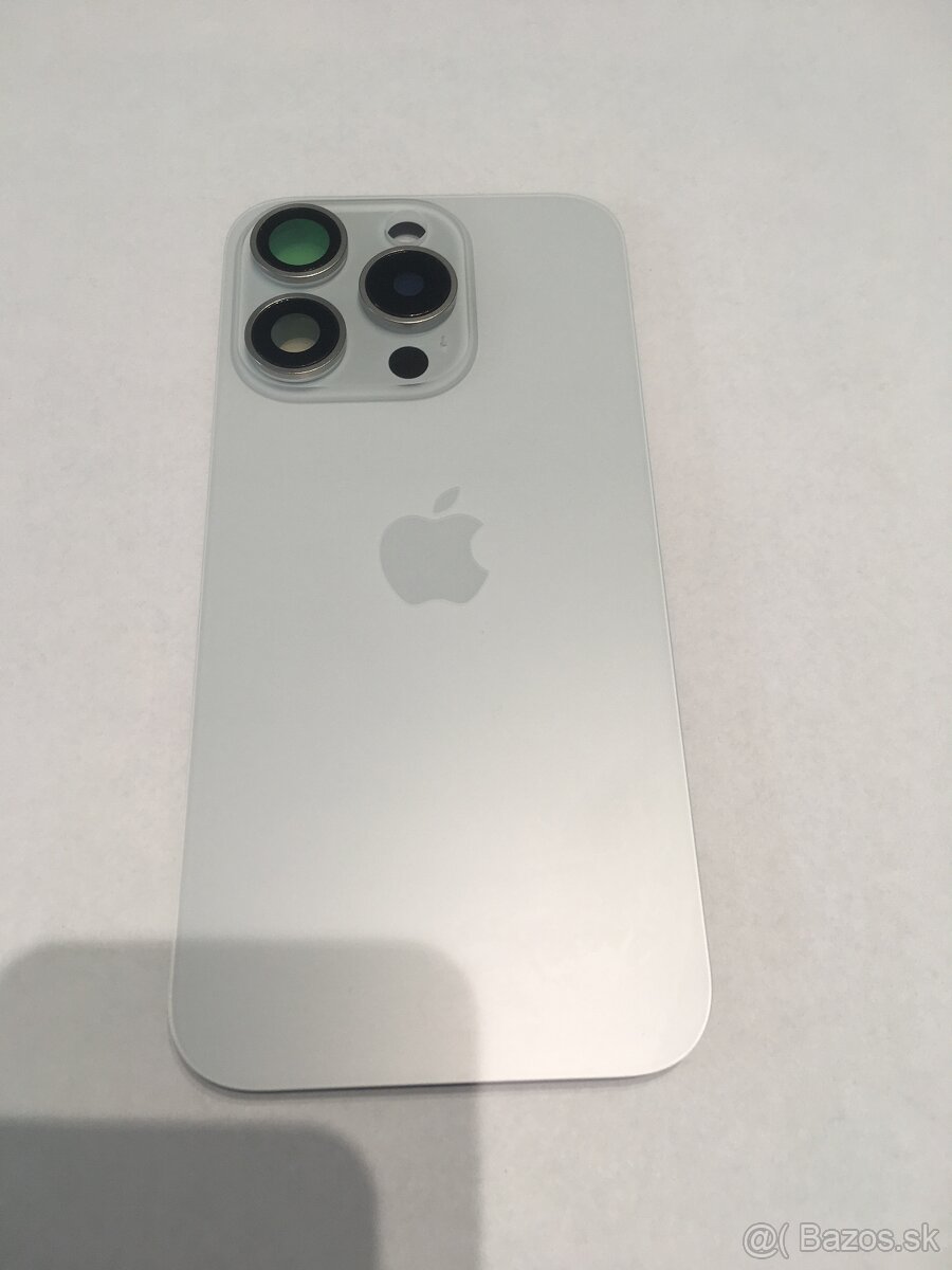 iPhone 15pro zadné sklo
