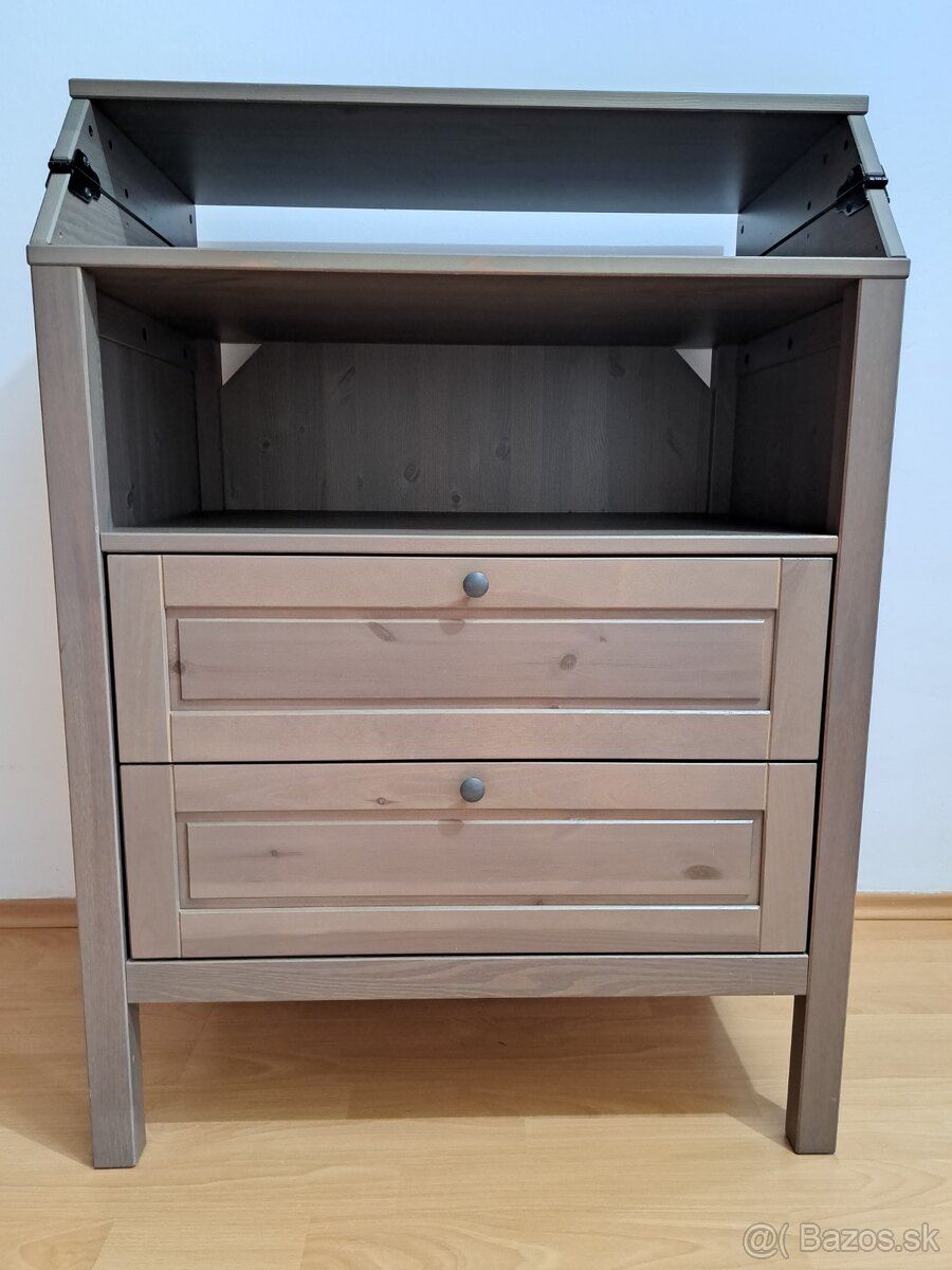 IKEA SUNDVIK PREBAĽOVACÍ STÔL/ KOMODA