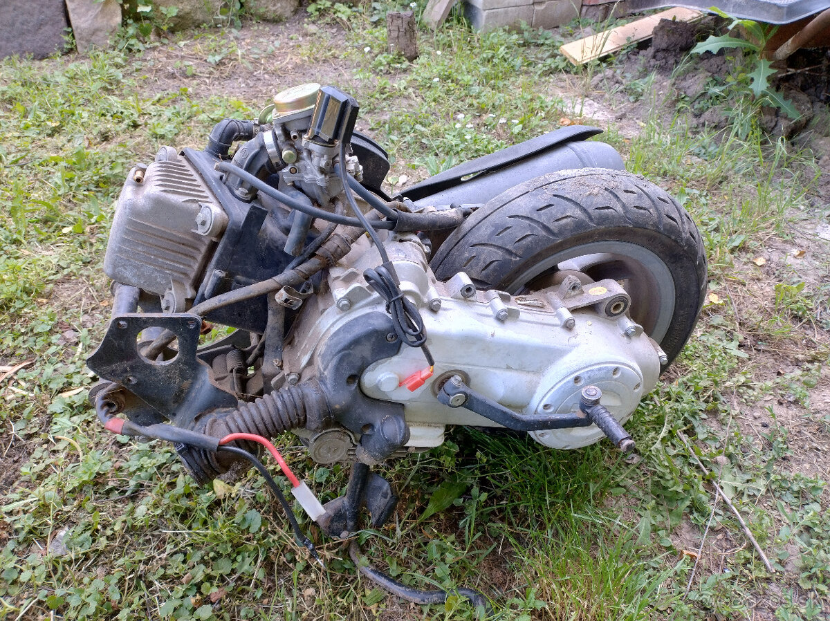 Predám motor na Piaggio Zip 50 4T