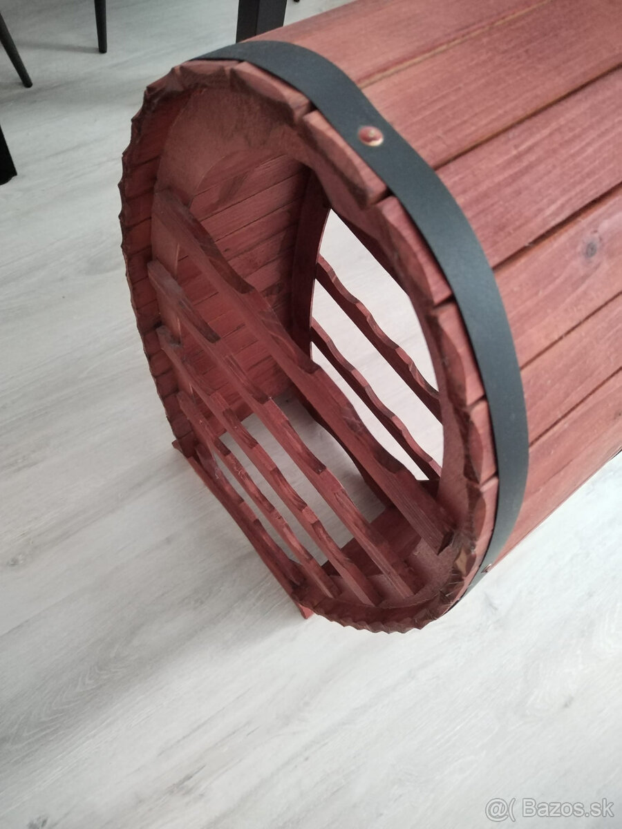 Stojan na víno