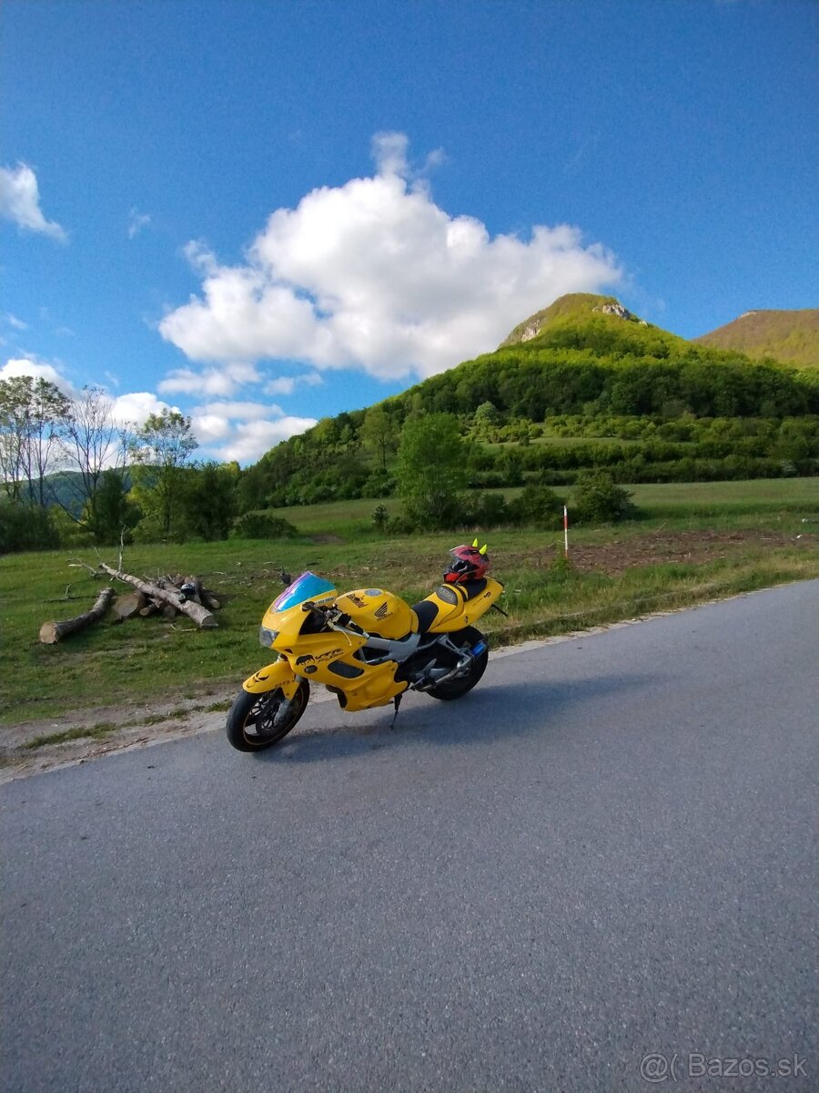 Honda vtr 1000 firestone