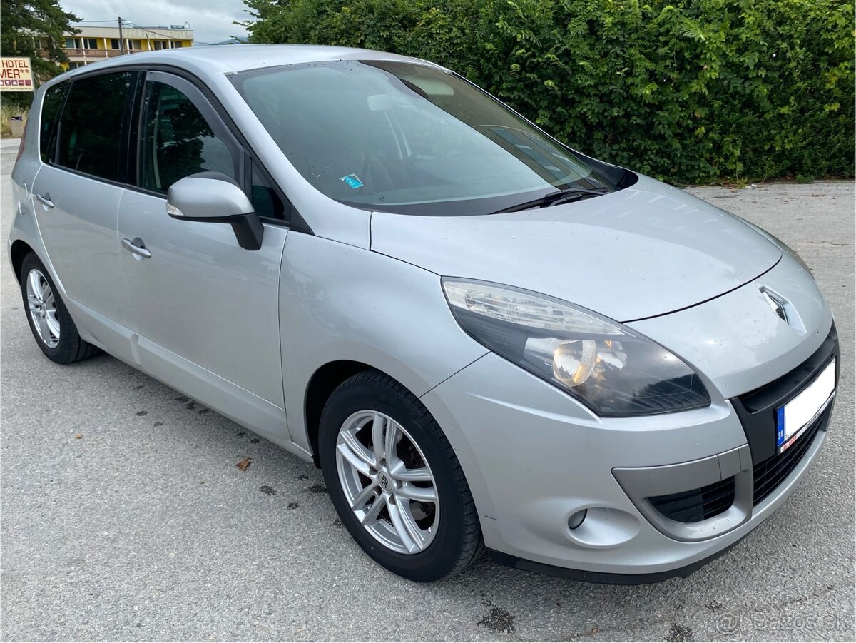 RENAULT MEGANE SCENIC 1.5DCi 81kW M6 2011
