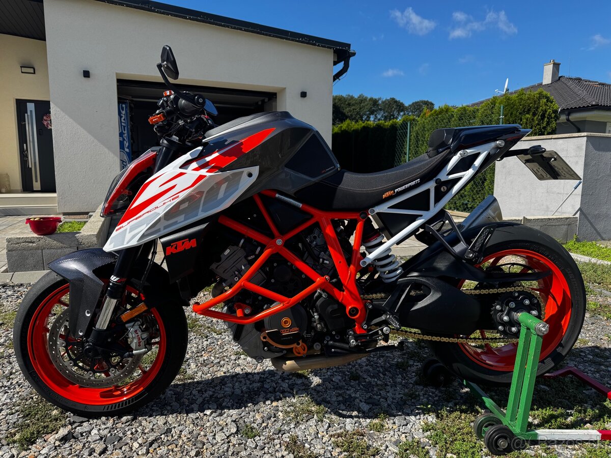 Ktm SuperDuke 1290 - aj vymena