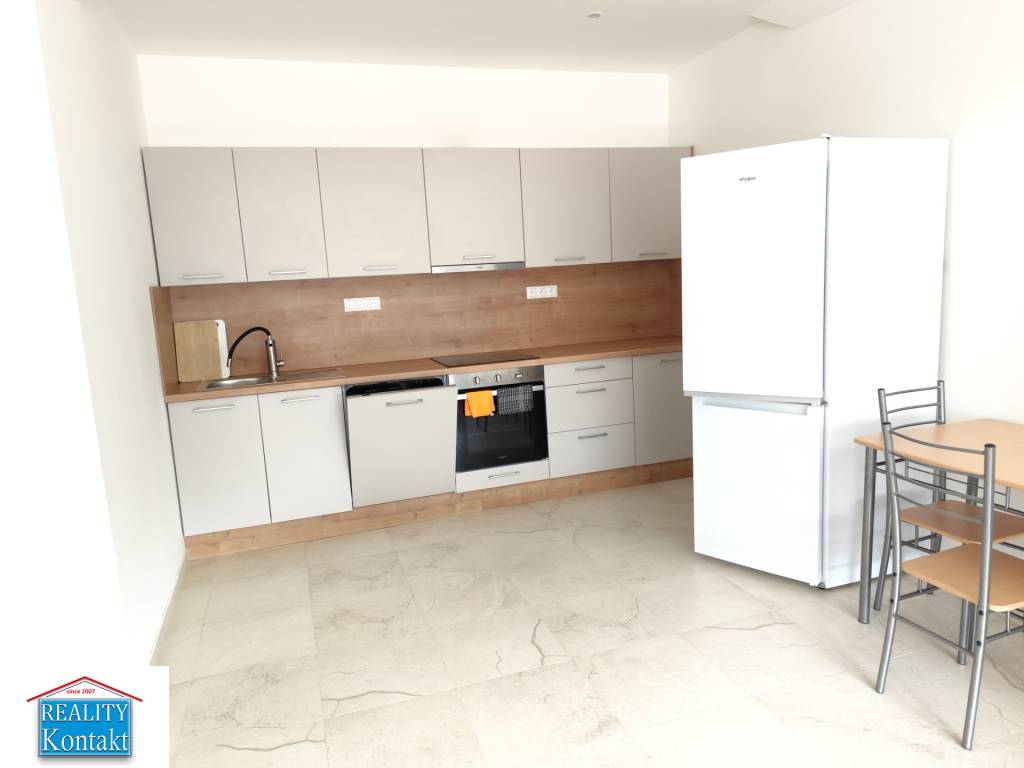 Na prenájom  2-izbový byt - Nové Zámky