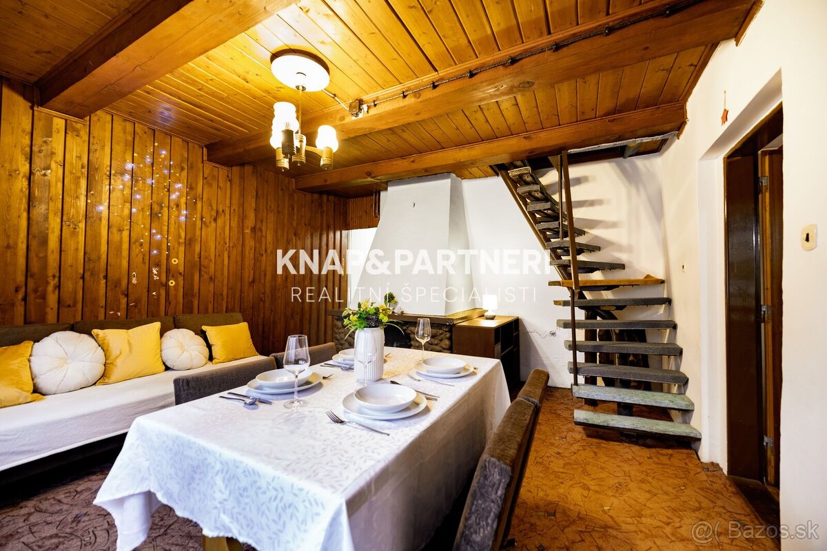 CHATA S POZEMKOM 713m2 A MOŽNOSŤOU STAVBY DOMU, STARÁ LESNÁ