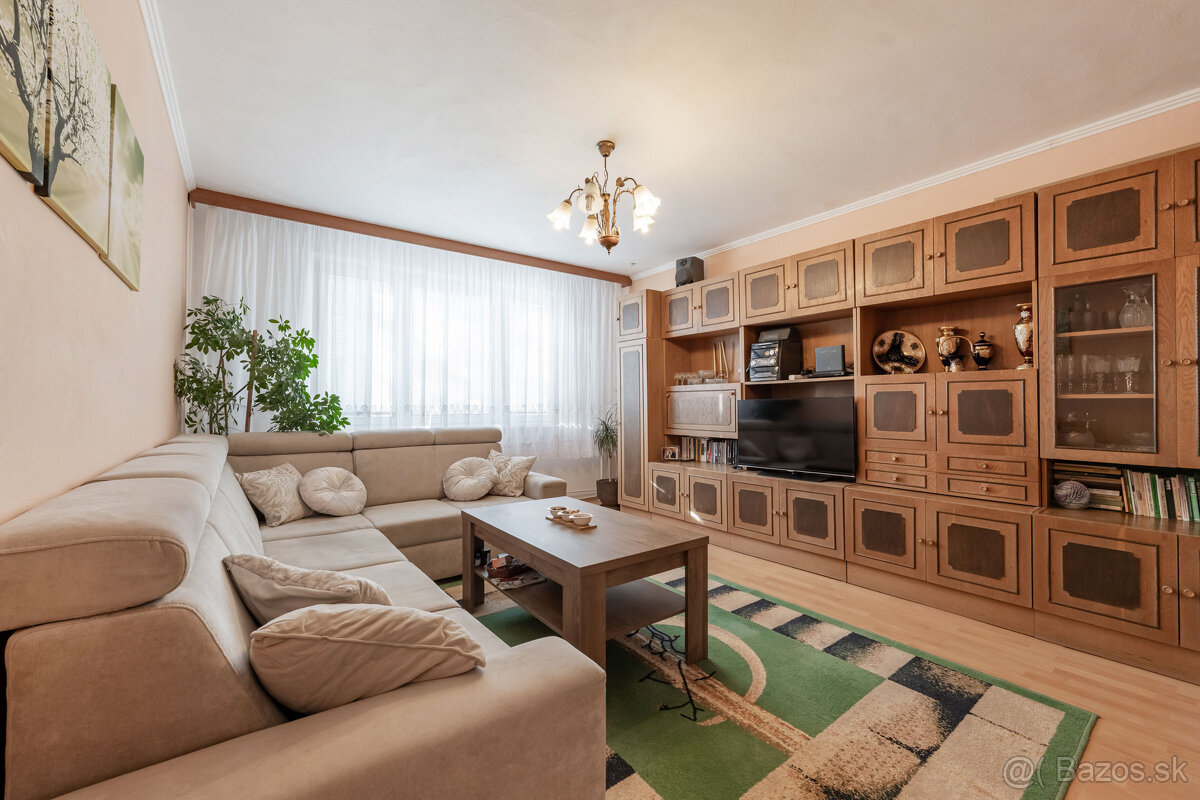 REZERVOVANÝ | 3 izbový byt s loggiou | Moldava and Bodvou