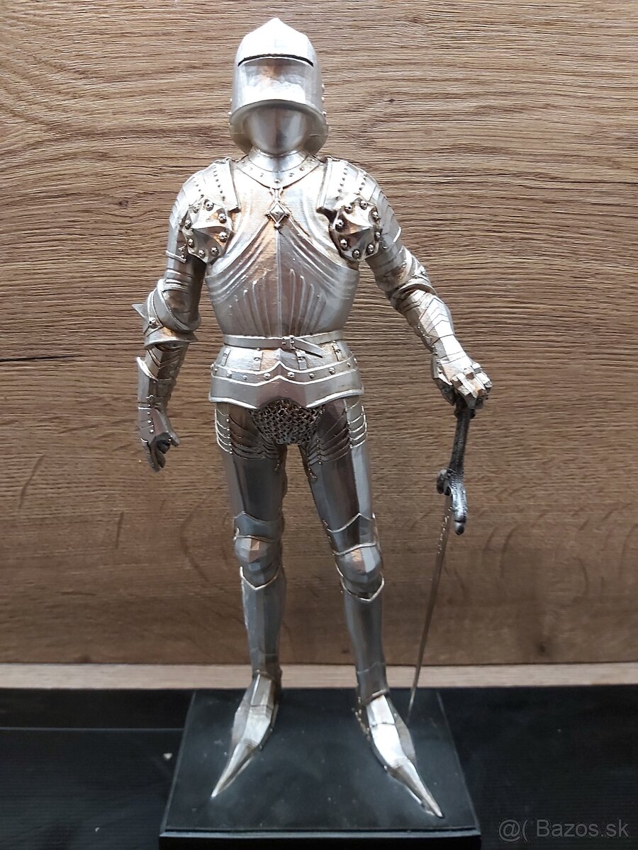 Model Rytier - v zbroji mc36100