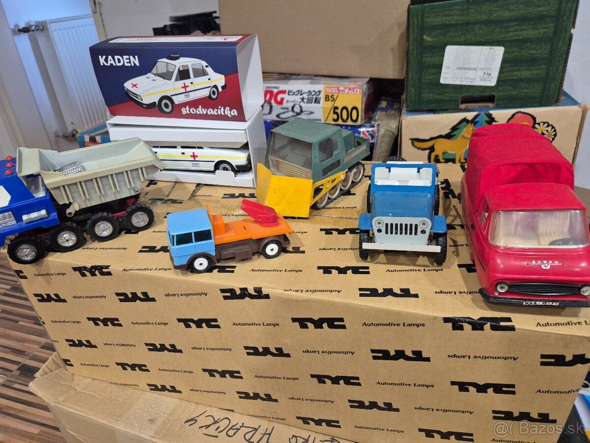 Predam 35e kus ites kdn stare hracky