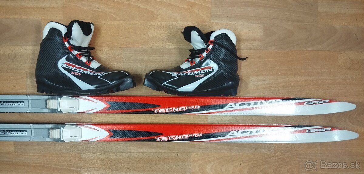 Predám det.bežkový set:Bežky TECNO 147cm,topánky.SNS.