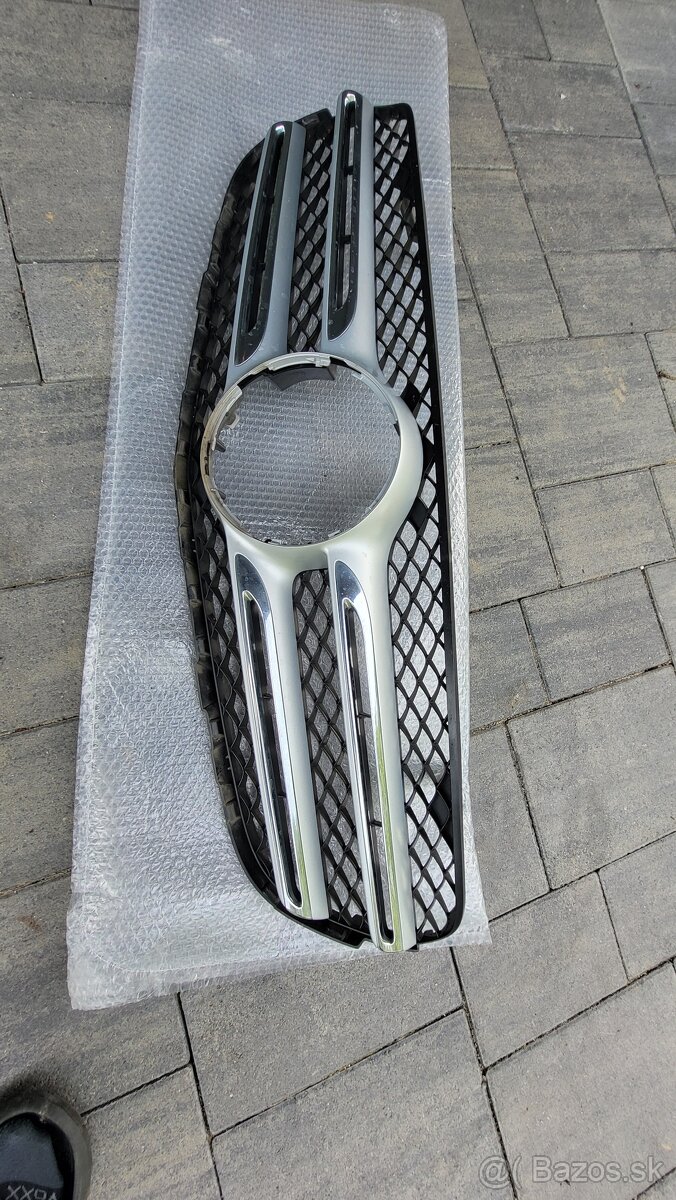 predna maska Mercedes Glc 2015-2019