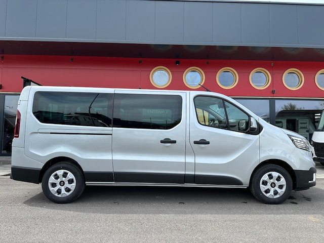 Renault Trafic 2.0 dCi 110kW L2 Equilibre Blue 8-miestny