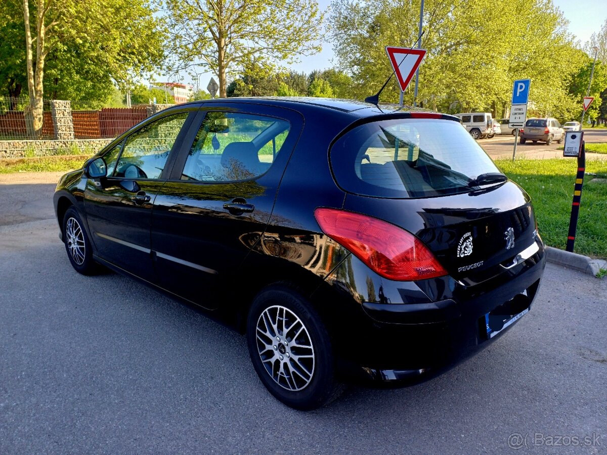 Peugeot 308 1.6 16V 88kw Benzín Exclusive