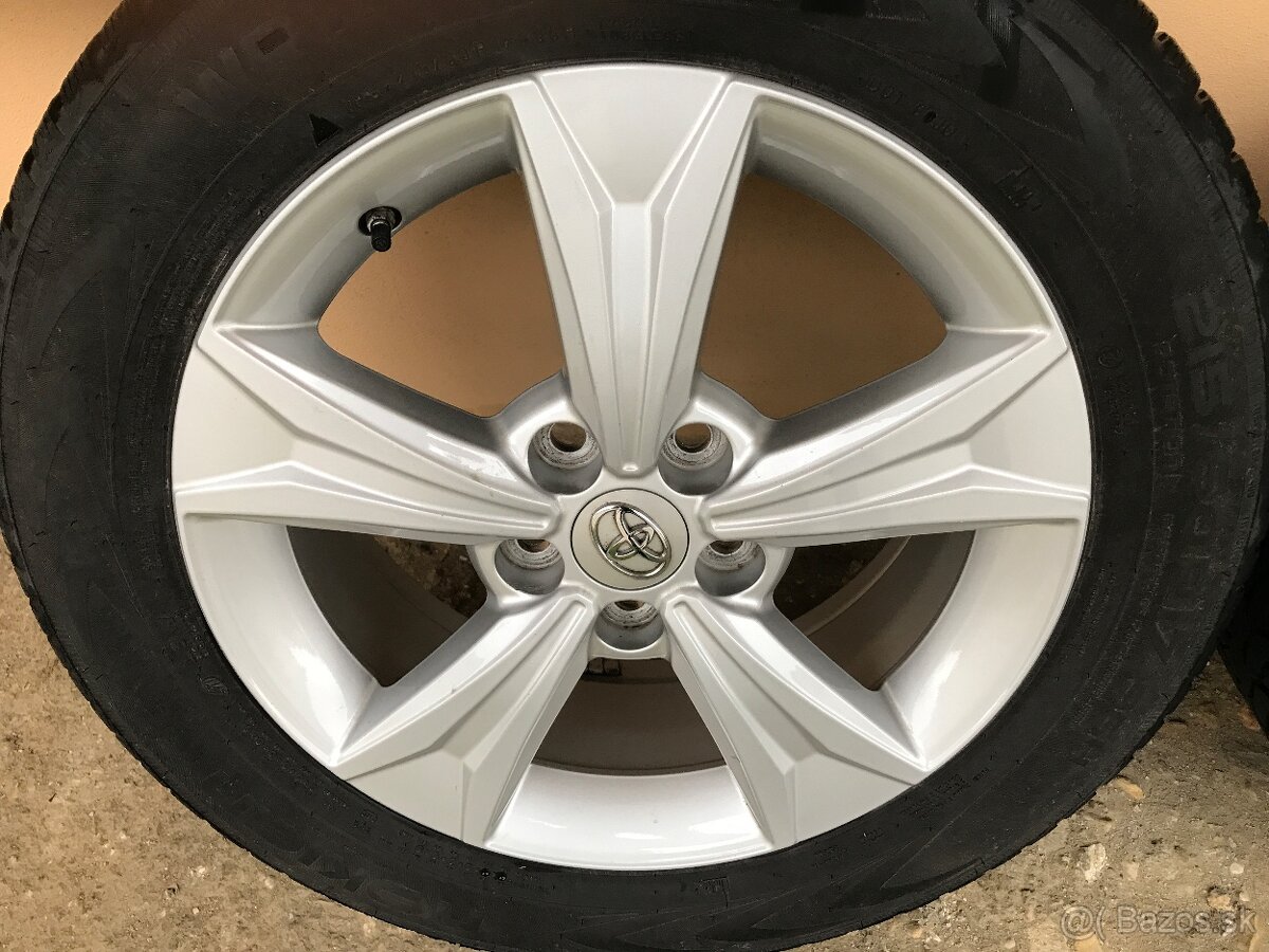 Toyota C-HR r17