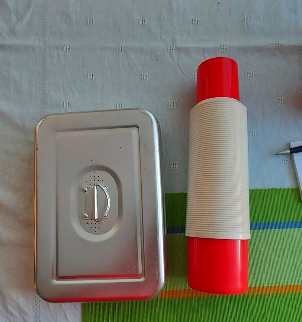 Retro termoska a box na desiatu