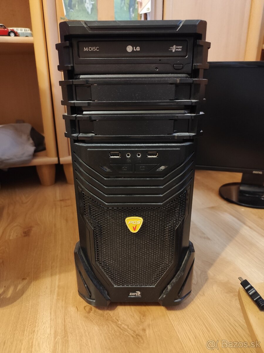 Starší herný pc