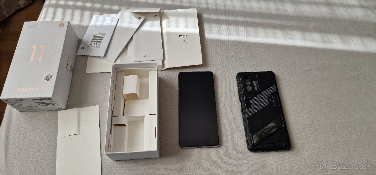 Predám mobilný telefón značky xioami 11T 8GB ram 128gb