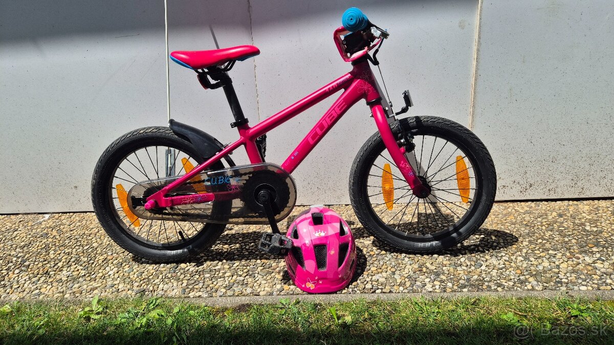 Dievčenský detský bicykel značky CUBE