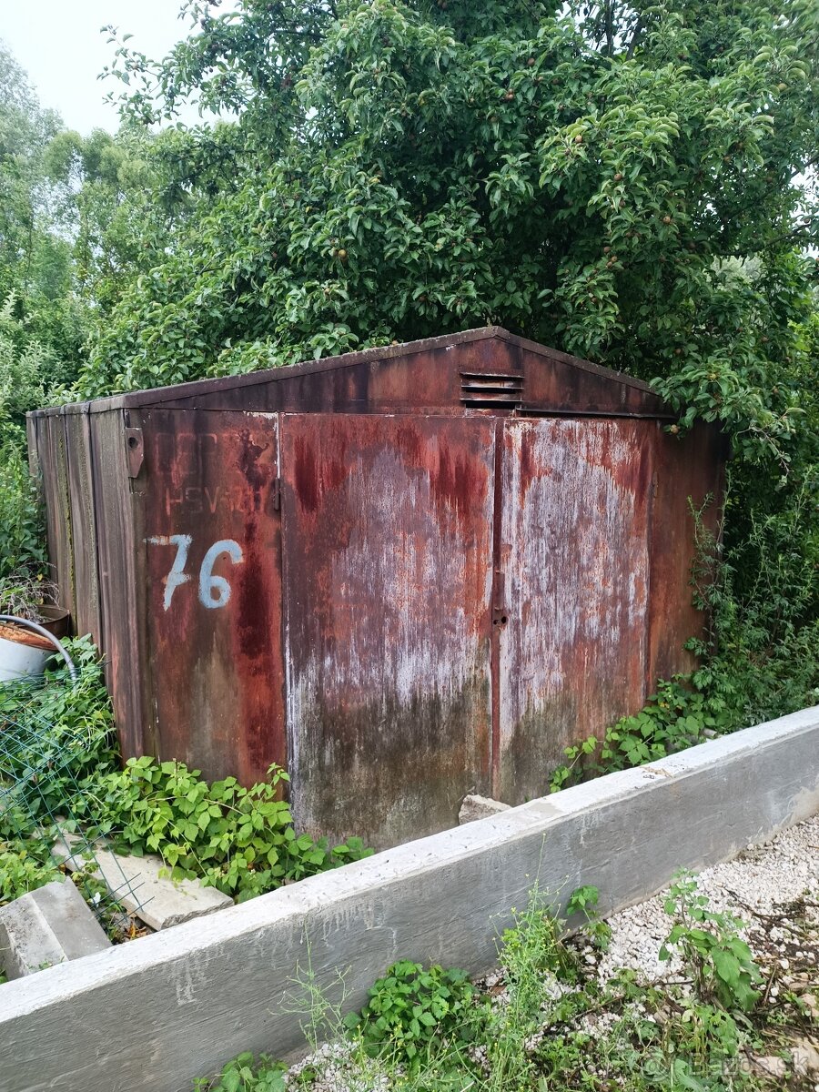 Búda