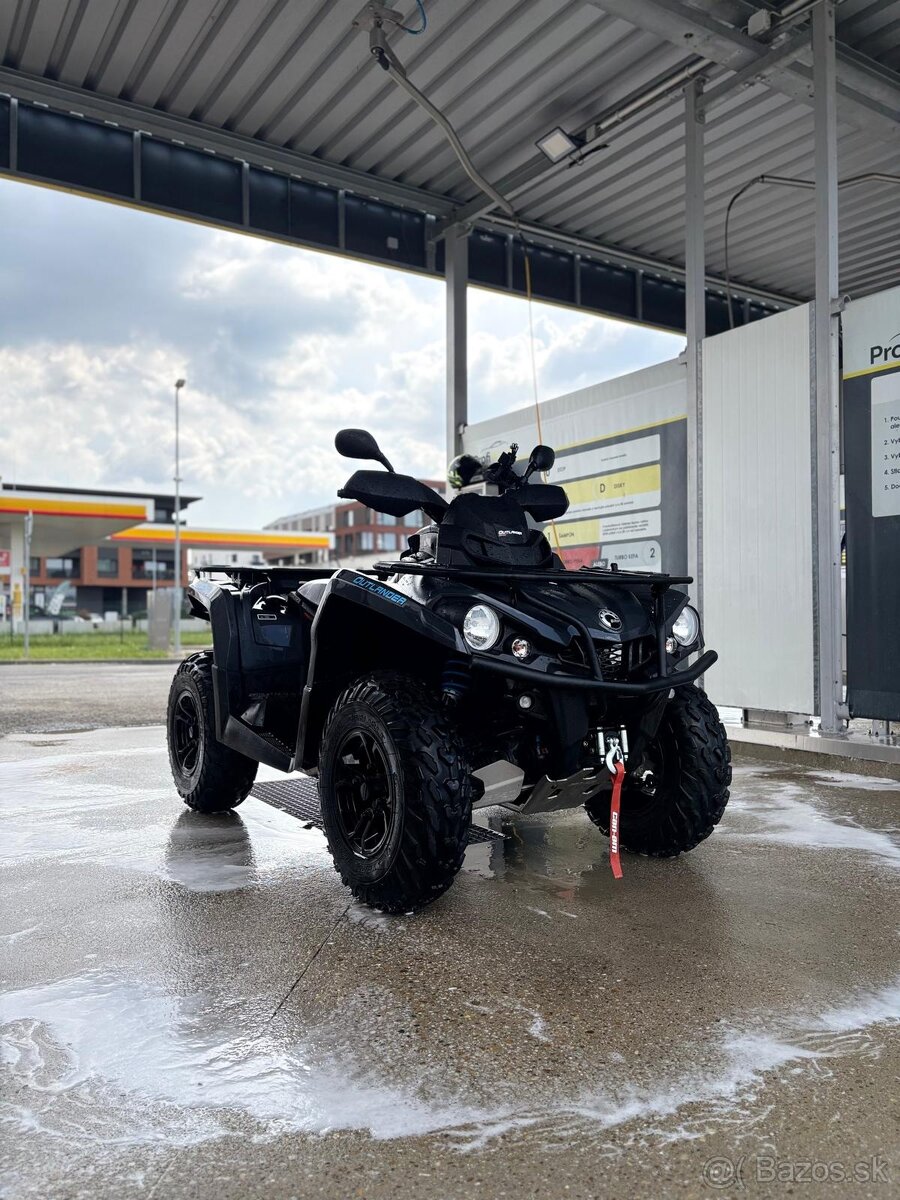 CAN-AM Outlander MAX 570 XT (r.v. 2021) – TOP stav