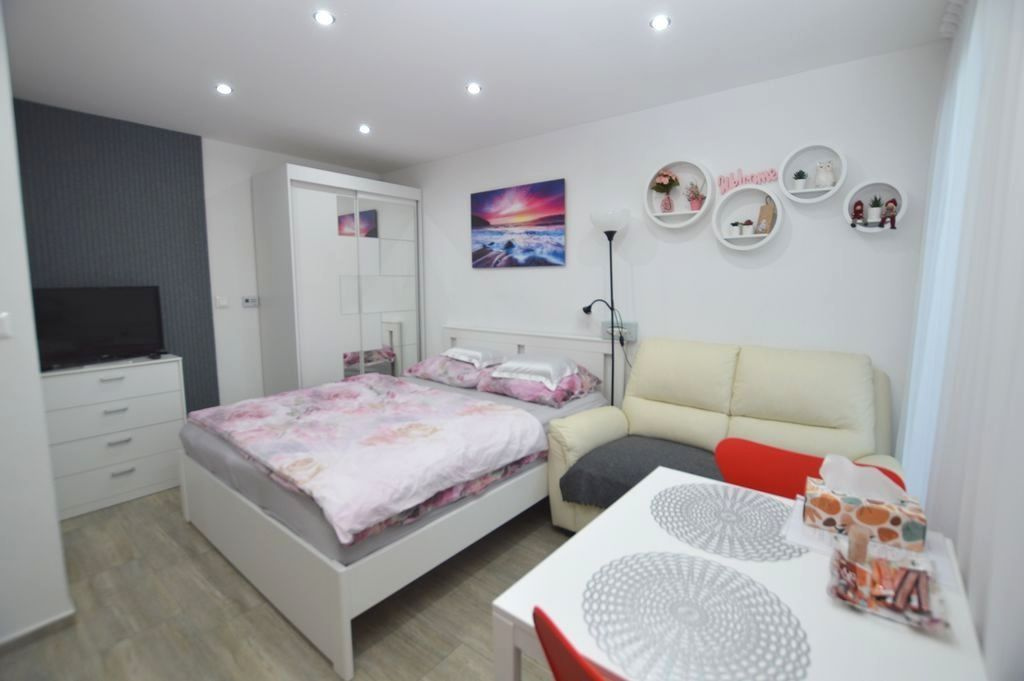 1izb, Štedrá, 25m2, novostavba, komplet zariadený, klimatizá