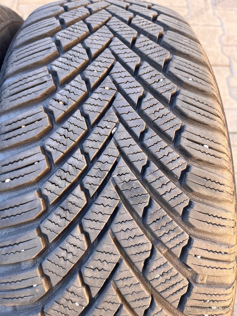 205/55R16 Continental zimne