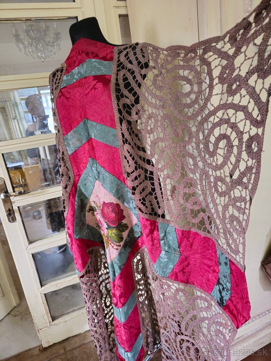 Srarožitný exkluzívny obrus