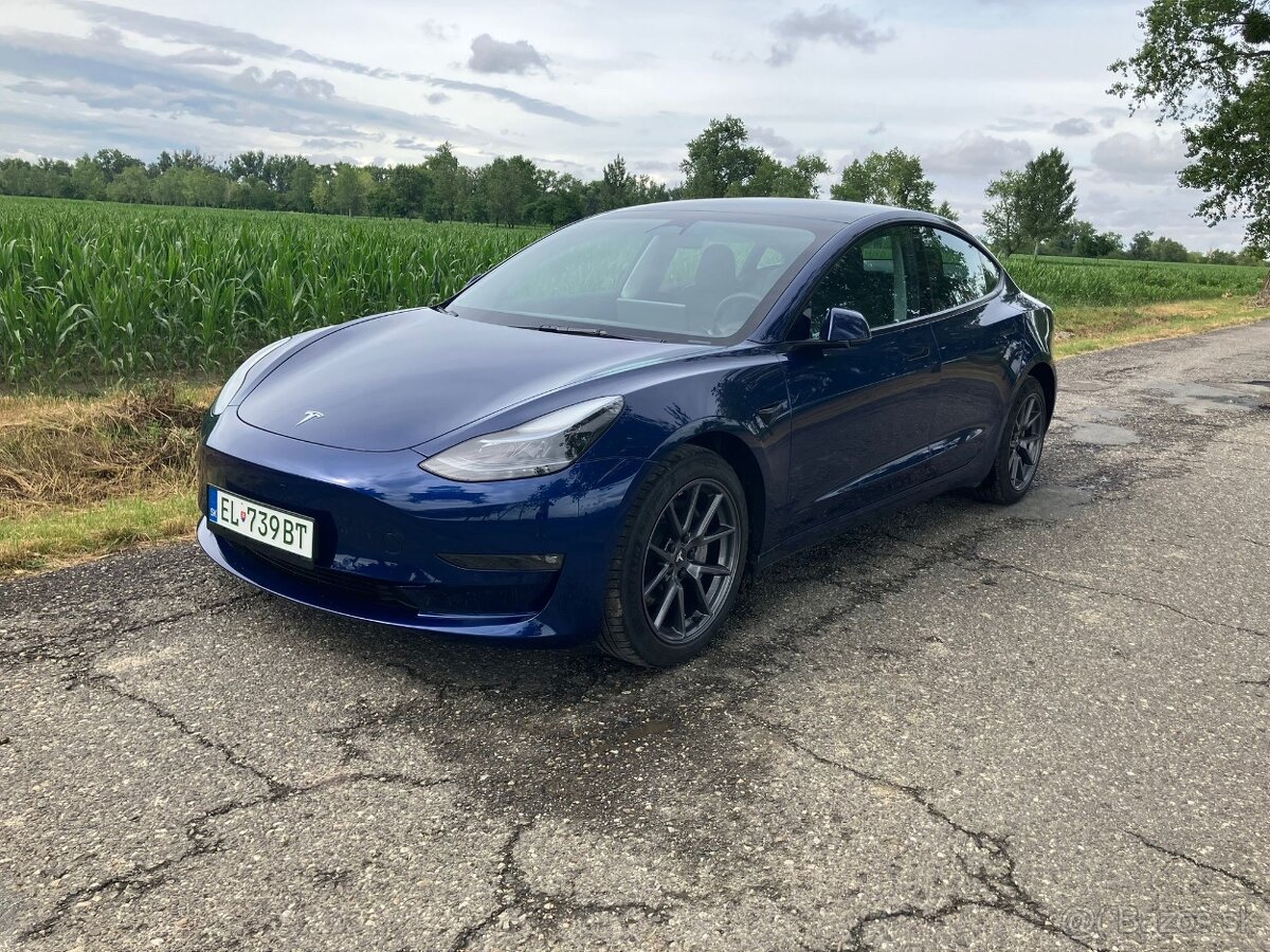 Predám Tesla Model 3 Deep Blue Long Range 75 kWh odpočet DPH