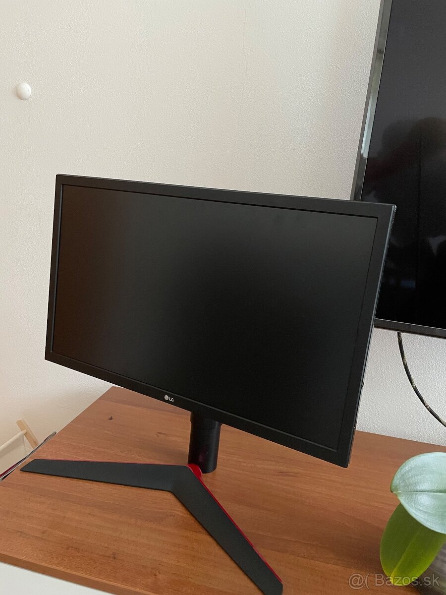 LG 24GL650 – 144 Hz herný monitor, super stav 🎮