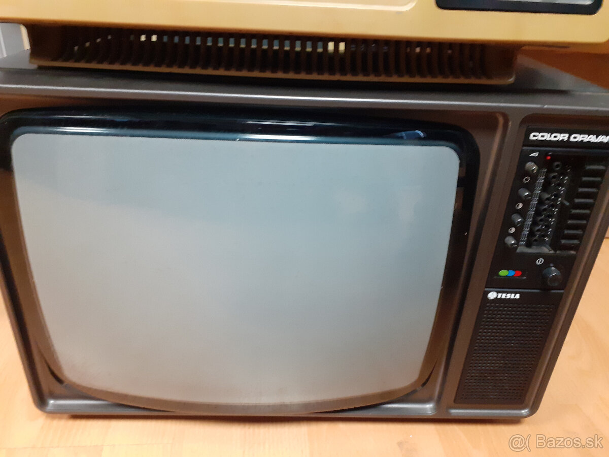 TESLA - TV color Oravan