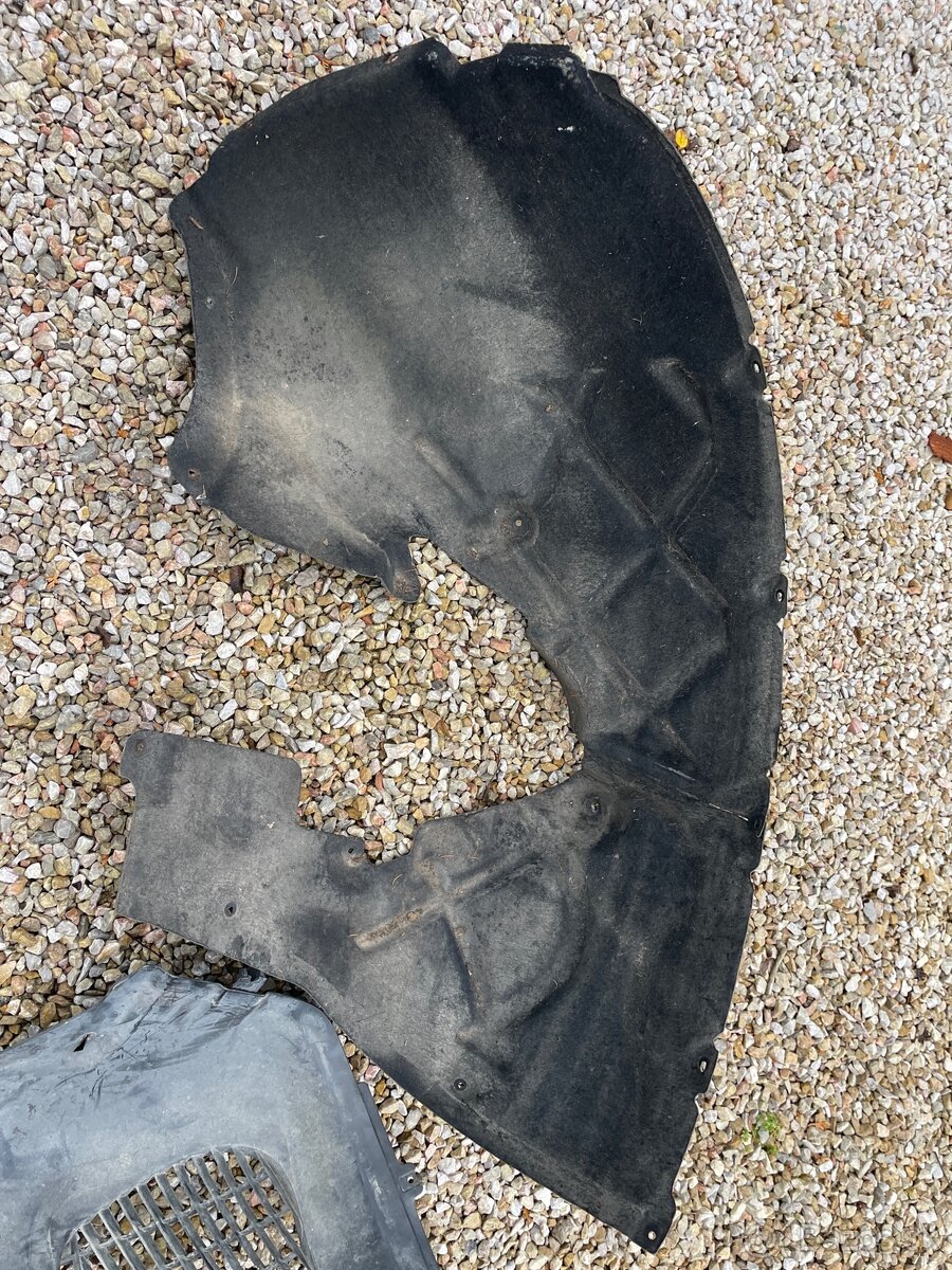 Podblatník Touareg 7 P