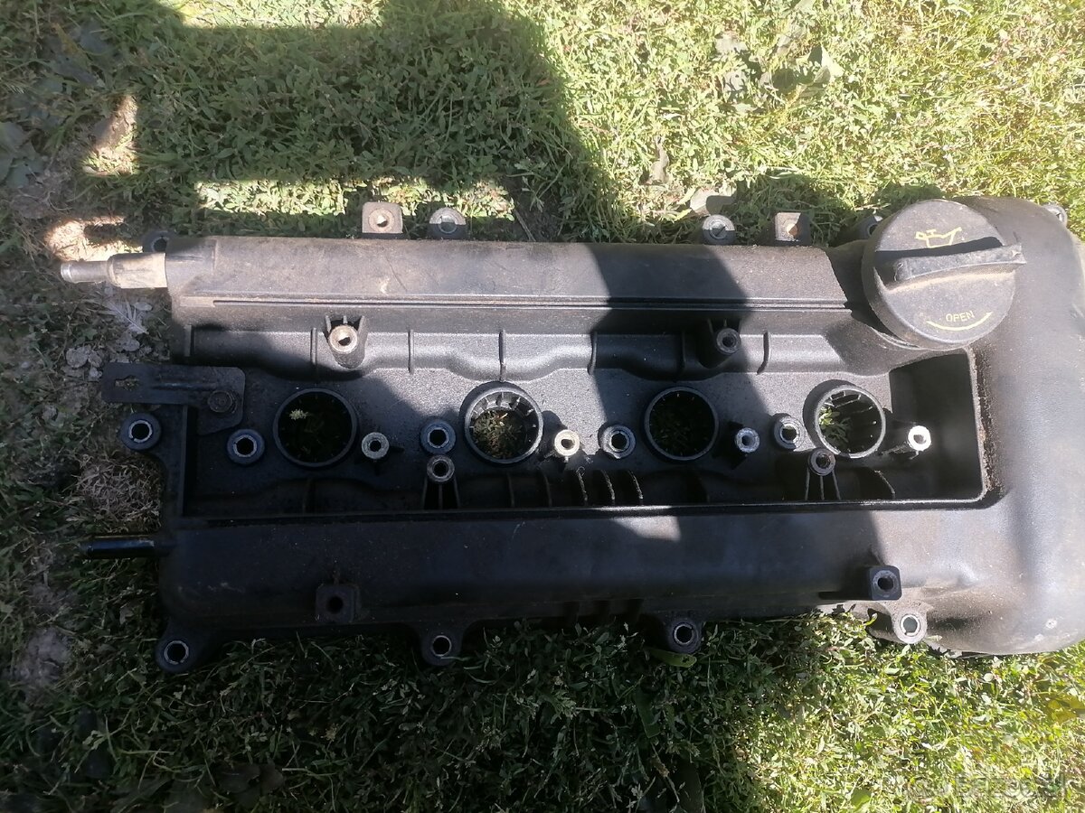 Kryt hlavy valcov KIA/HYUNDAI