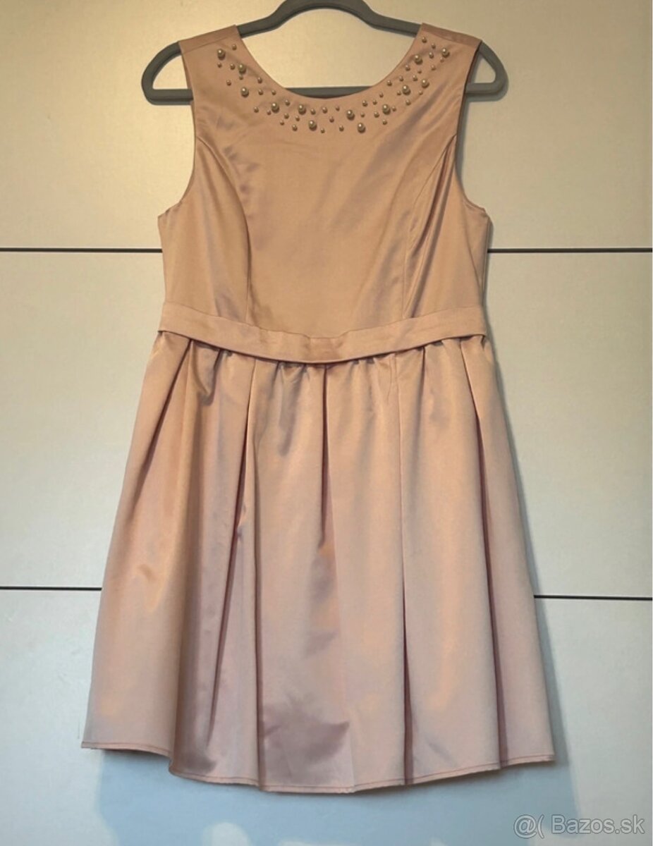 Dámsky šaty