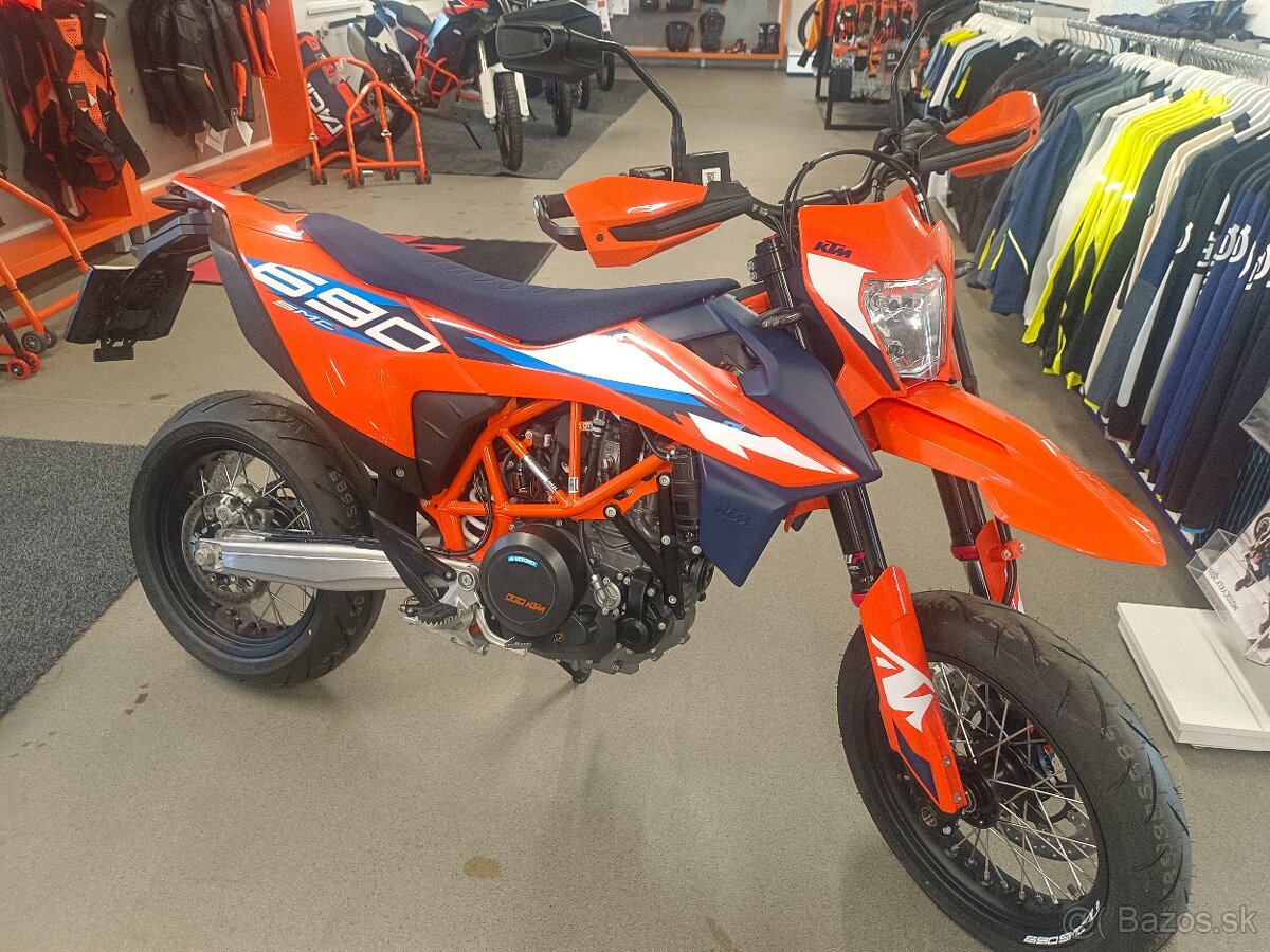 KTM 690 SMC R 2024