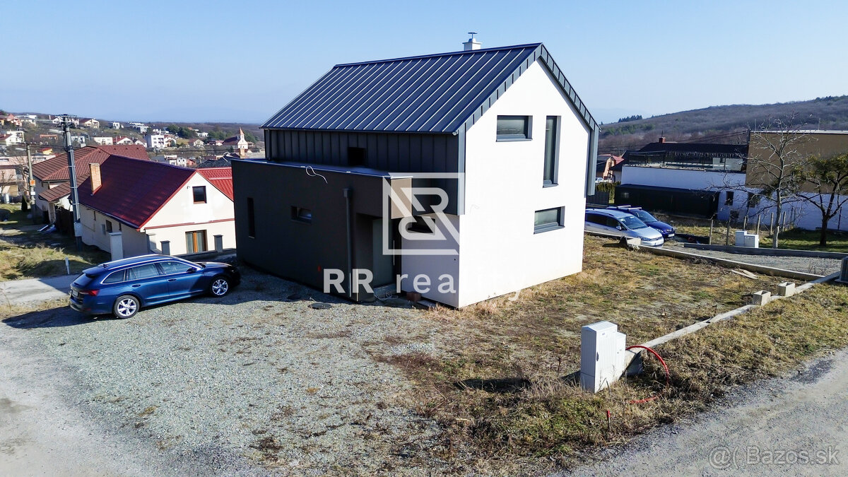 REZERVOVANÉ - RD BAŠKA - 4i novostavba