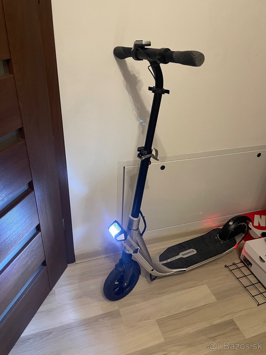 Elektricka kolobezka ESWING