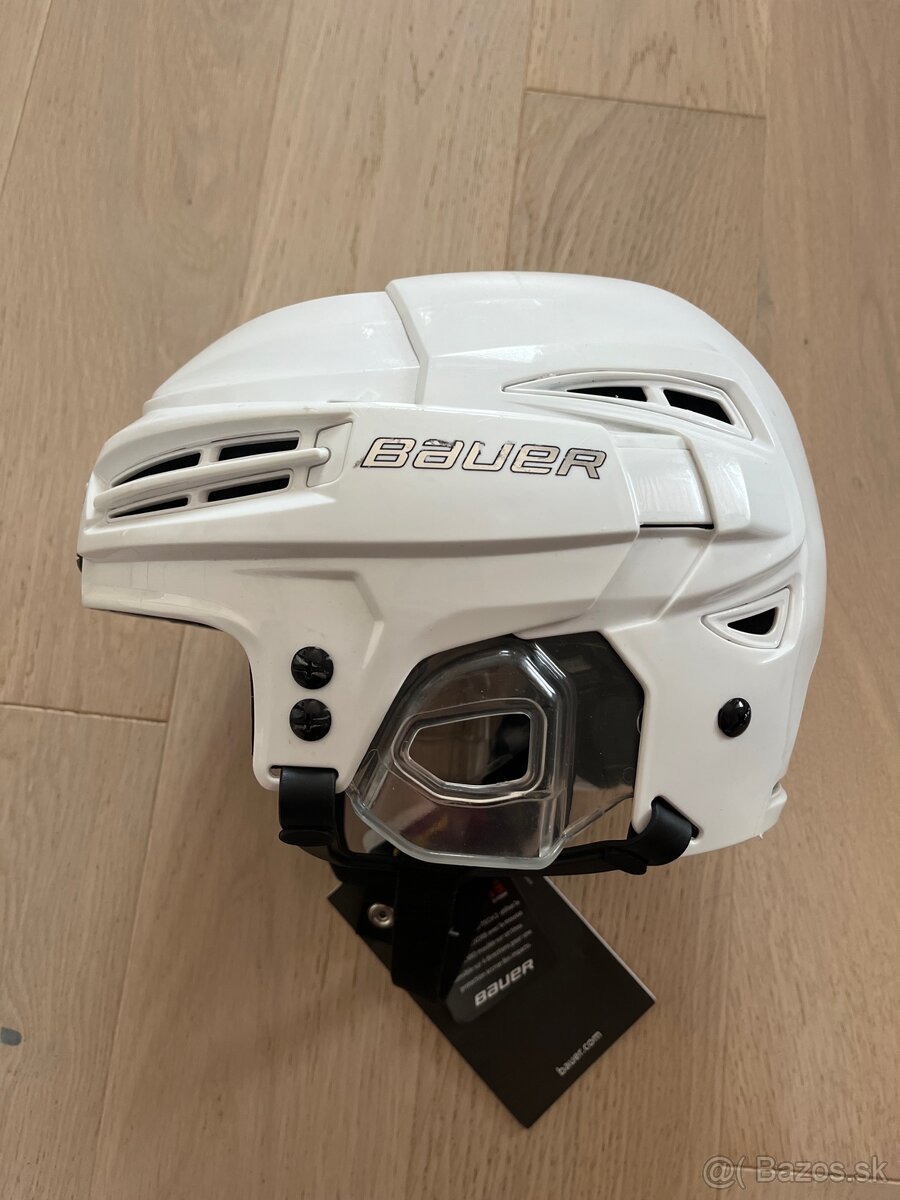 Hokejova prilba Bauer Reakt 100