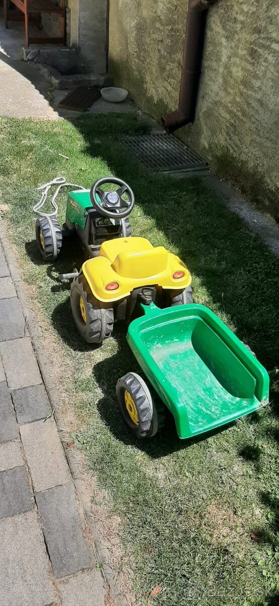 Predám šliapací traktor