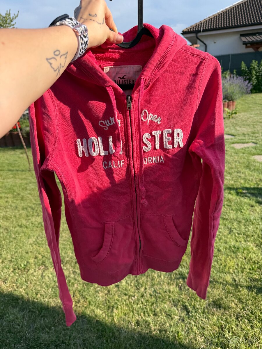 Mikina značky Hollister veľkosť S