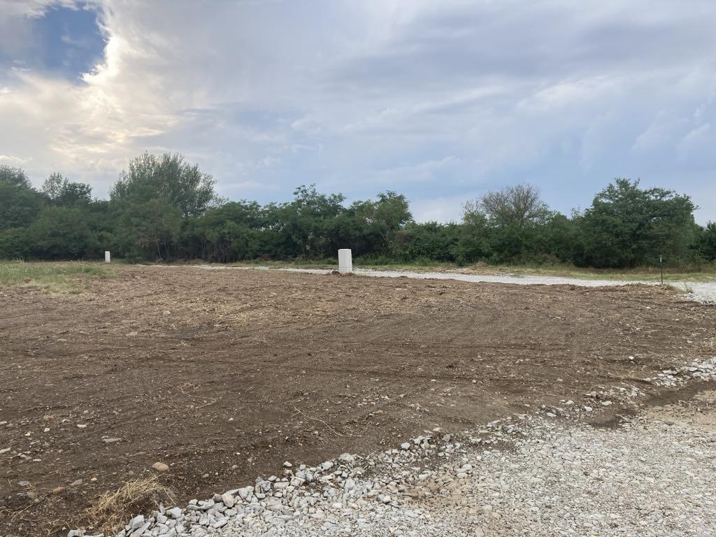 Stavebný pozemok 517 m² – Čaňa, slepá ulica, výborné rozmery