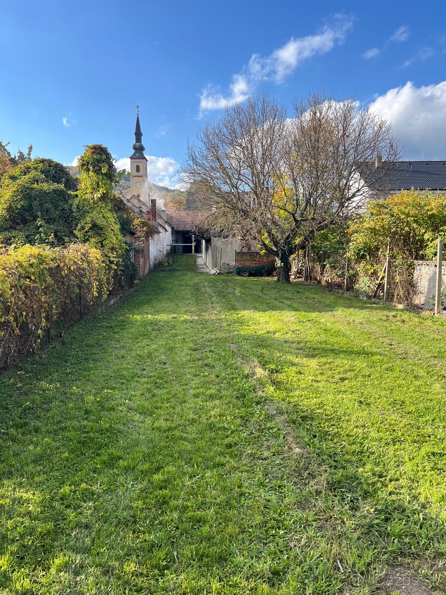 Starši rodinný dom v Horných Orešanoch