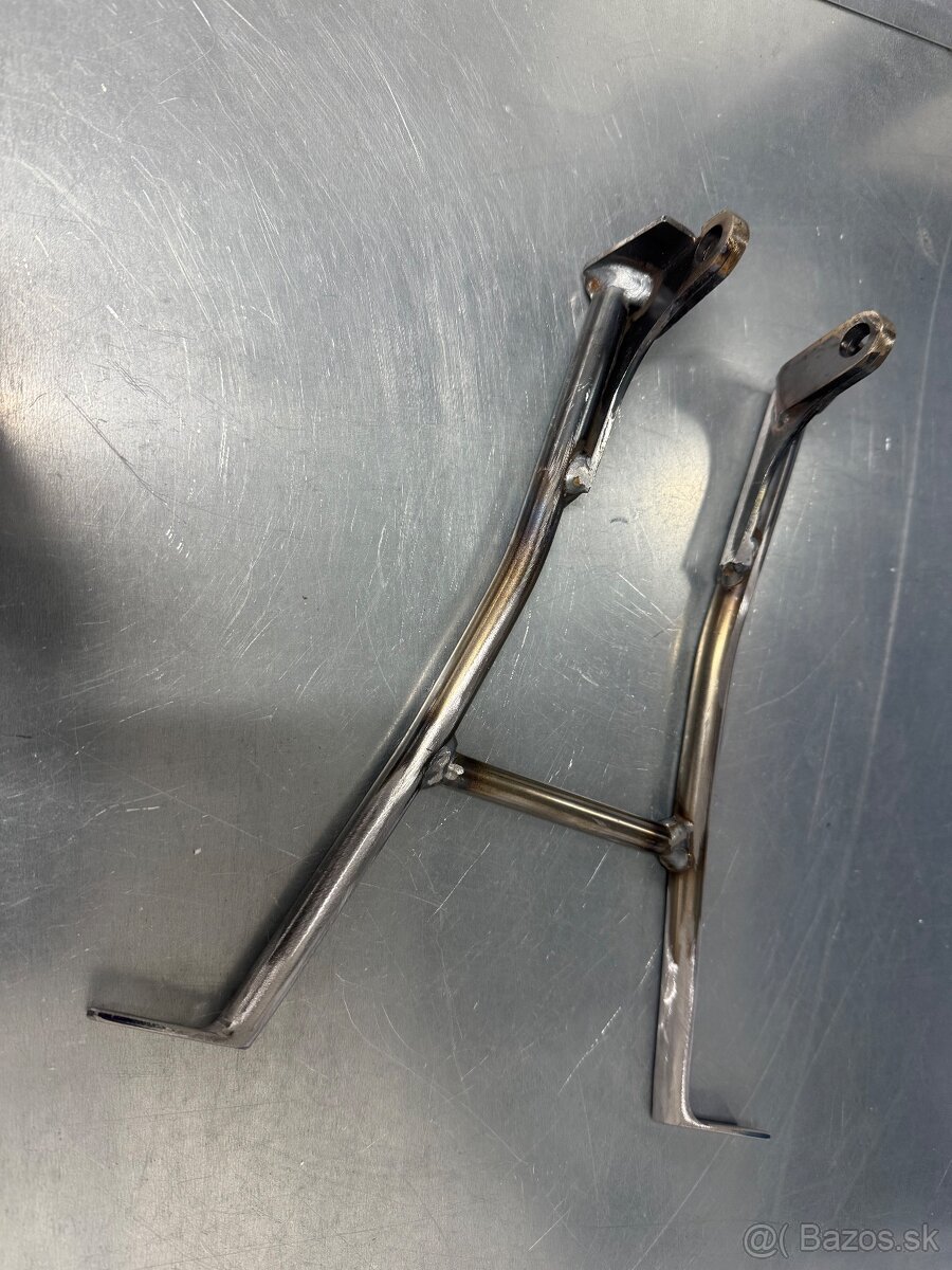 Hlavní stojan Pionýr