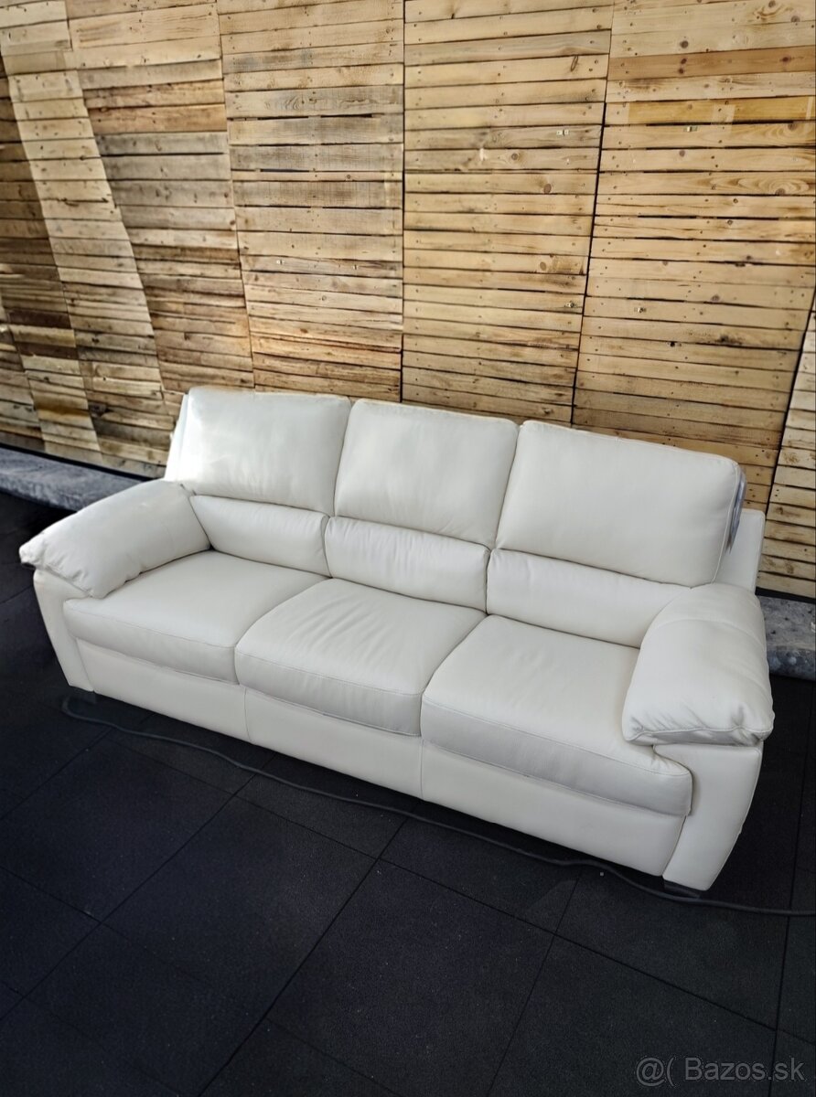 Krémový kožený gauč